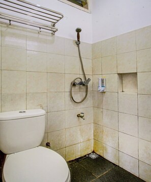 Habitación doble estándar | Baño | Regadera