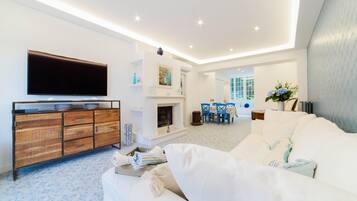 Apartamento, fumadores | 3 dormitorios