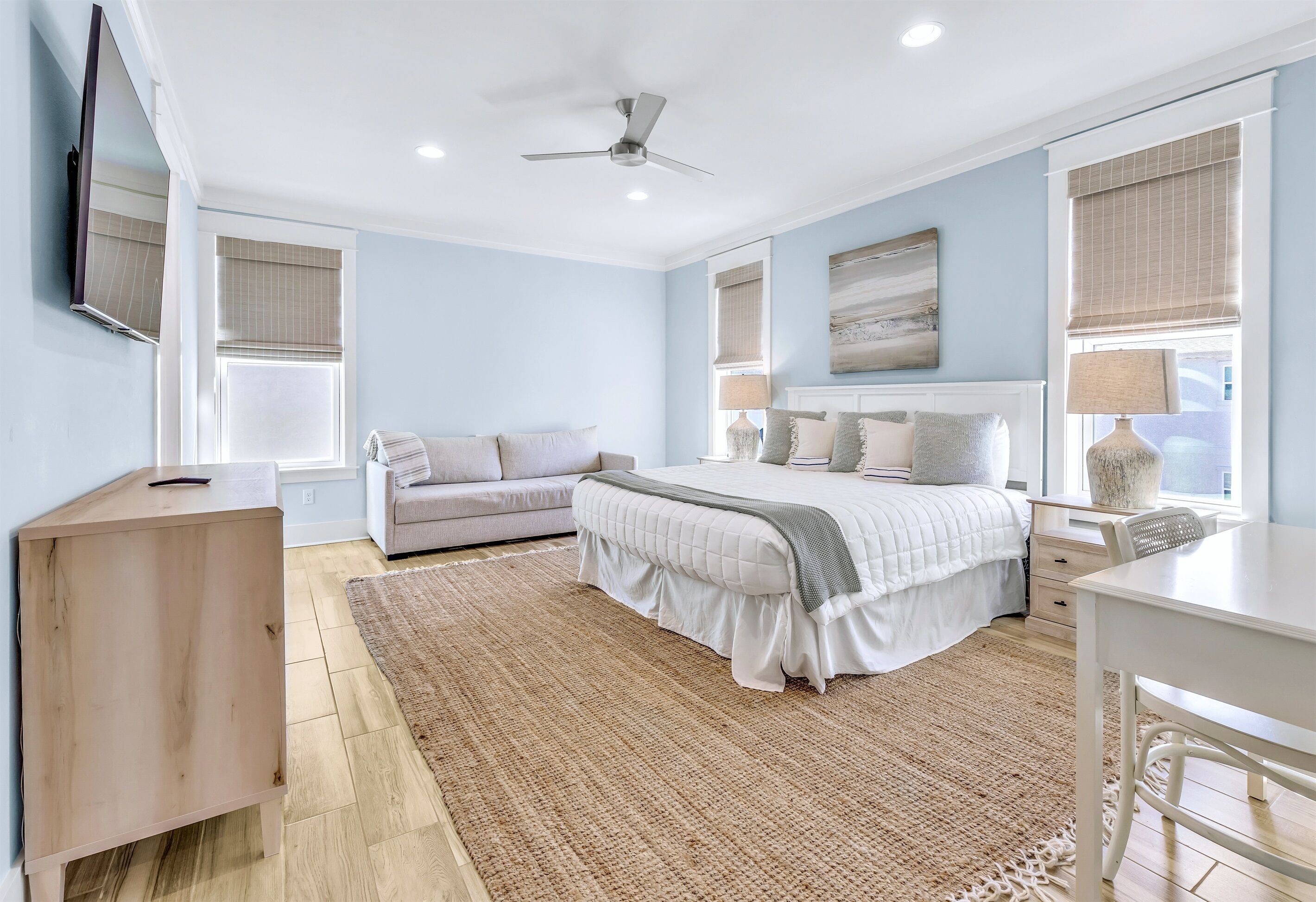 5 soverom, strykejern/-brett, wi-fi (inkludert) og sengetøy