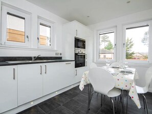 Geschirrspüler, Hochstuhl