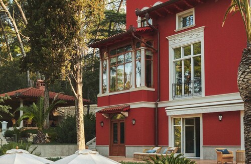 Captain's Villa Rouge