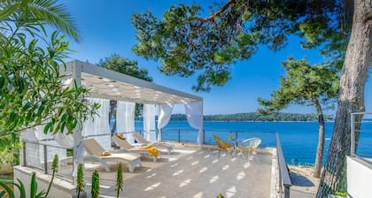 Villa Lorelei - Three Bedroom Villa, Sleeps 6