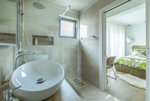 Hair dryer, towels