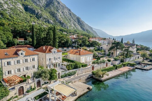 Villa Olivera - Sieben Schlafzimmer Villa, Schläft 16