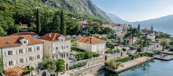 Villa Olivera - Seven Bedroom Villa, Sleeps 16