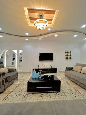 Smart TV - wonderful and distinctive villa that you will love  (Nouakchott)