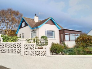 Exterior - Views over the Beauly Firth, Sonas House is in a wonderful location. (North Kessock)