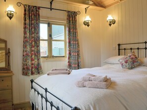 1 chambre, Wi-Fi gratuit, draps fournis
