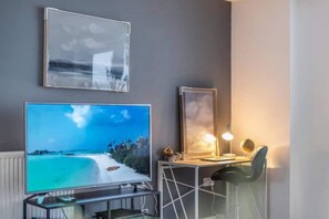 Interior - 2 Bed 2 Bath. Close 2 London & Heathrow (Slough)