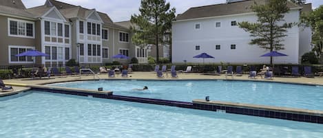Indoor pool, 2 outdoor pools, pool umbrellas, sun loungers