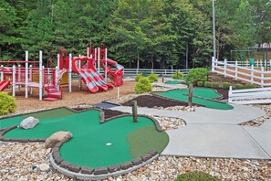 Área de juegos infantiles al aire libre