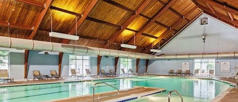 Indoor pool, 2 outdoor pools, pool umbrellas, sun loungers