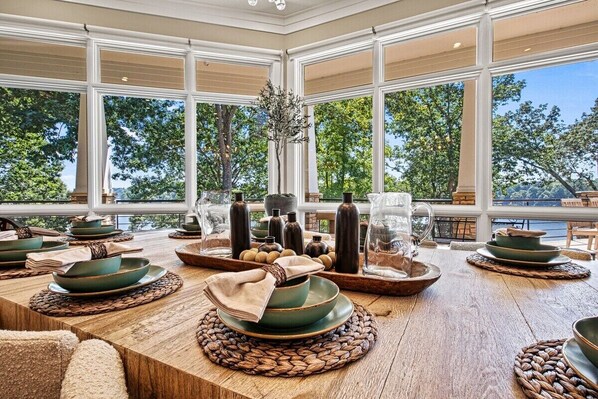 Dining - Exclusive Grand Lakefront Escape on Island 180 Lake Front Views (Statesville)
