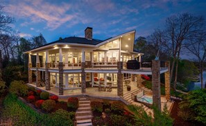 Exterior - Exclusive Grand Lakefront Escape on Island 180 Lake Front Views (Statesville)