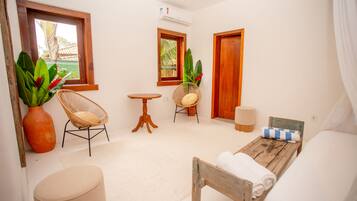 Villa | 5 bedrooms, desk, blackout drapes, iron/ironing board