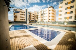 Et oppvarmet basseng