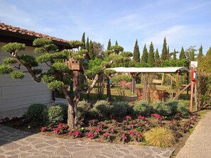Chalet | Property grounds - Comfortable Campsite-chalet G12 Tuscany Near sea (Viareggio)