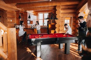 Bar (in der Unterkunft)