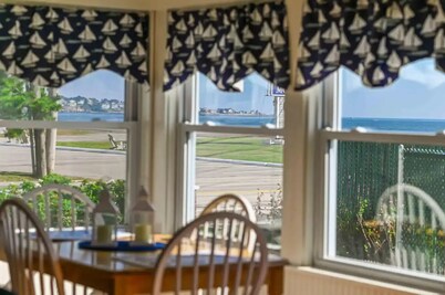 Long Sands Beach Cottage in York