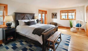 6 bedrooms, iron/ironing board, travel crib, WiFi - Luxury Lake View Mountain Escape (Somers)