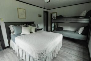 2 bedrooms, travel crib, free WiFi, bed sheets