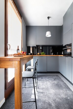 Fridge, microwave, stovetop, dishwasher - Wola Kolejowa IV (Warsaw)