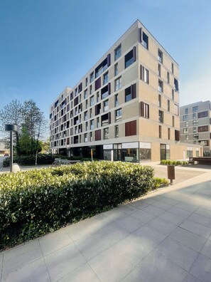 Building design - Wola Kolejowa IV (Warsaw)