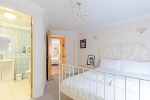 2 Schlafzimmer, Bügeleisen/Bügelbrett, Internetzugang, Bettwäsche