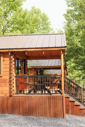 Soundproofing, bed sheets - The Bellefonte Campground (Bellefonte)