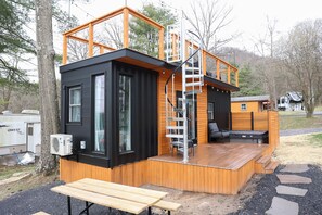 Luxury Cabin, Hot Tub, Valley View - The Bellefonte Campground (Bellefonte)