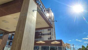 Suite | Exterior