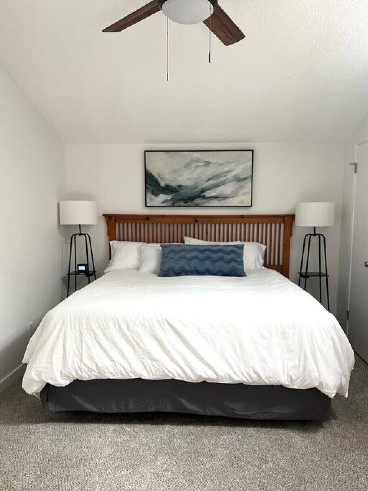 Stylish 2 KING BEDS in Bettendorf