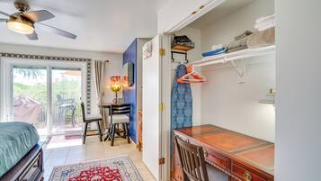 Apartment (0 Bedroom) | Interior