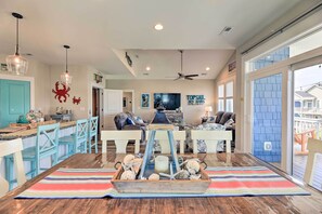 House (4 Bedrooms) | Interior - Charming Surf City Home w/ Elevator: Walk to Beach (Holly Ridge)