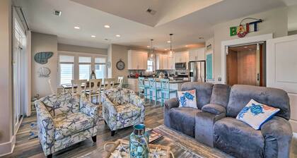 Charming Surf City Home w/ Elevator: Walk to Beach