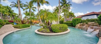 Luxe Naples Bay Resort Condo: Near Fifth Ave!