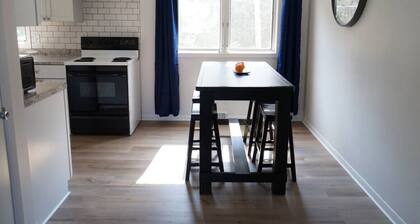 Davenport Delight ~ 2BR Townhouse