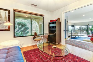 Villa (4 Bedrooms) | Interior