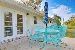 House (3 Bedrooms) | Interior - 5 Mi to The Usaf Museum: Dayton Home, Walk to Park (Dayton)