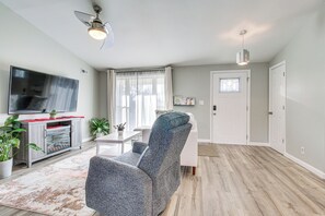 House (3 Bedrooms) | Front of property - 5 Mi to The Usaf Museum: Dayton Home, Walk to Park (Dayton)