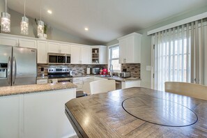 House (3 Bedrooms) | Interior - Pet-friendly Dayton Home w/ Grill, Walk to Park! (Dayton)