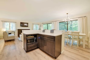 Interior - Lovely Harbor Springs Hideaway Near The Highlands! (Harbor Springs)