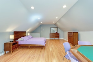 Apartment (2 Bedrooms) | Interior - Charming Chester Apartment: Steps to Main Street! (Chester)