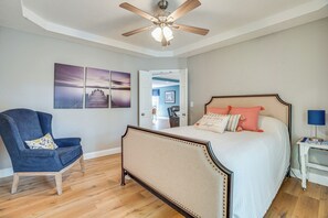 House (4 Bedrooms) | Interior - Waterfront Gilbertsville Retreat on Kentucky Lake! (Gilbertsville)