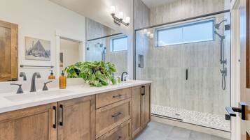 Badewanne, Hausschuhe