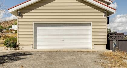 Steinaker State Park w/ Fireplace: Vernal Getaway!