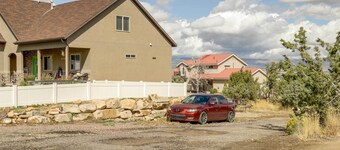 Steinaker State Park w/ Fireplace: Vernal Getaway!