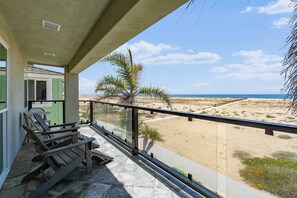 House (5 Bedrooms) | Interior - Beach Break by Avantstay Oceanfront, View, Patio (Newport Beach)