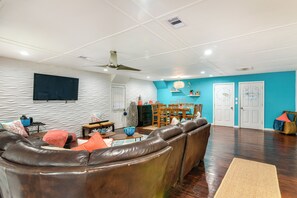 House (3 Bedrooms) | Interior - Steps to Surfside Beach: Home w/ Deck + Fire Pit! (Freeport)