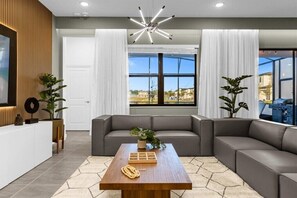 TV - 12 Bedrooms/ 11.5 Bathrooms/ Paradiso Grande (10000VW) (Orlando)